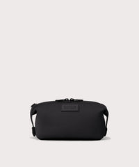 Hunter Toiletry Bag in Onyx, Small