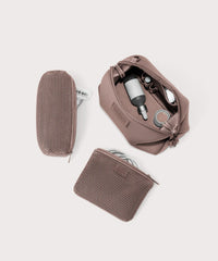 Hunter Toiletry Bag in Dune, Large