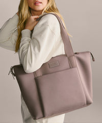 Noa Tote in Ancho
