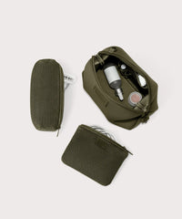 Hunter Toiletry Bag in Dark Moss, Large
